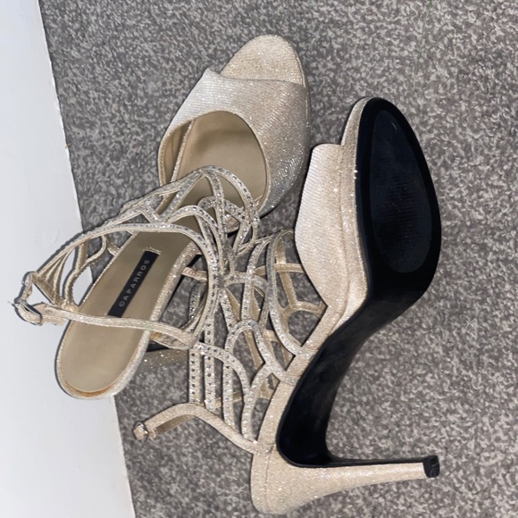 Capparos Heels - Picture 4 of 7